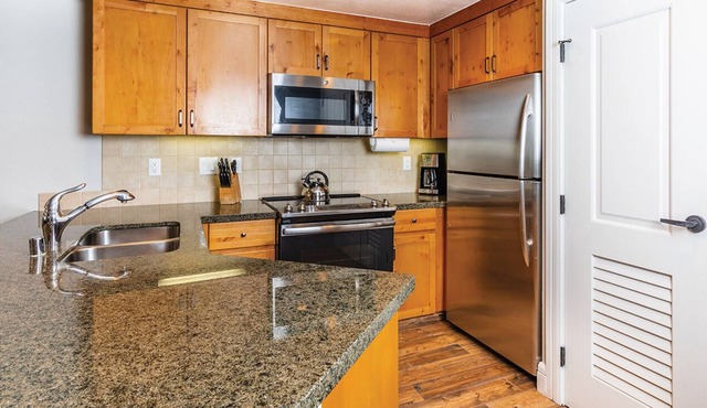 TimberLodge at Heavenly, South Lake Tahoe 2 bdrm/2bath Villa