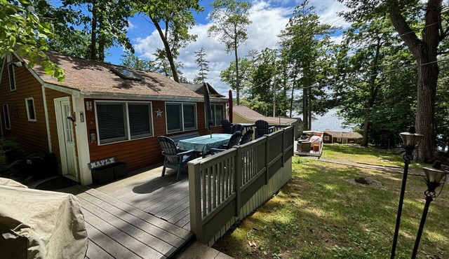 Timbers Cottage. Lake Winnipesaukee shared waterfront.