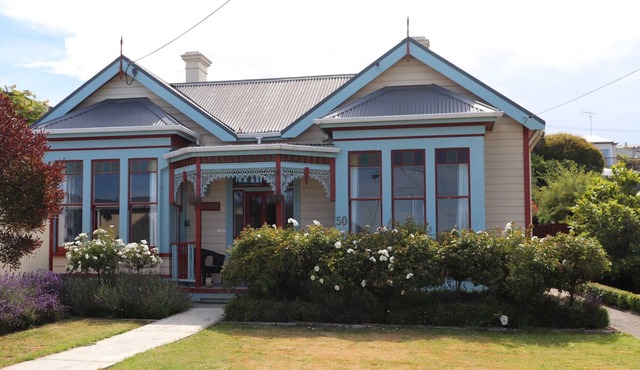 Time for Tees in the heart of Oamaru