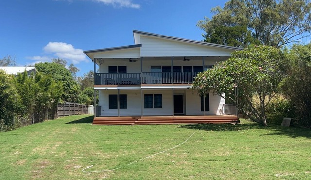 Time & Tide - Close to beach-7 beds-2 baths-Sleeps 16-WiFi-2 Smart TVs