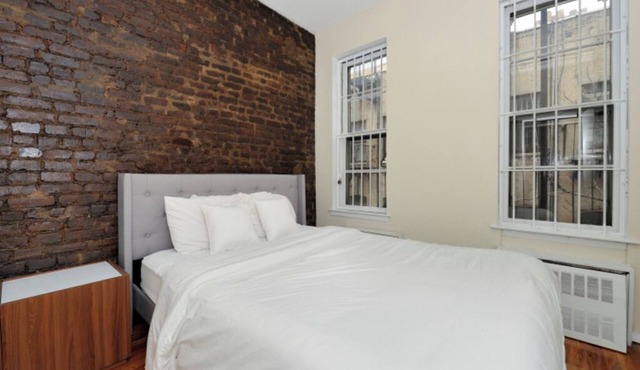 Timeless 1BR Apartment in Murray Hill!
