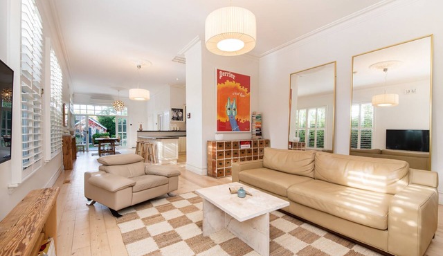 Timeless Gem in Malvern East