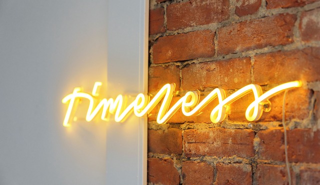 Timeless Loft -OTR -TQL w/FREE Parking