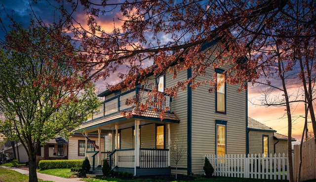 Timeless on Tenth - Historic Downtown Noblesville