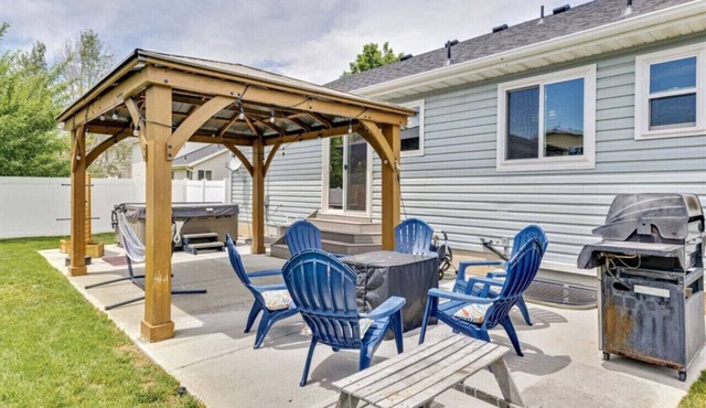 Timp Retreat | EV | Free Massage* | Backyard