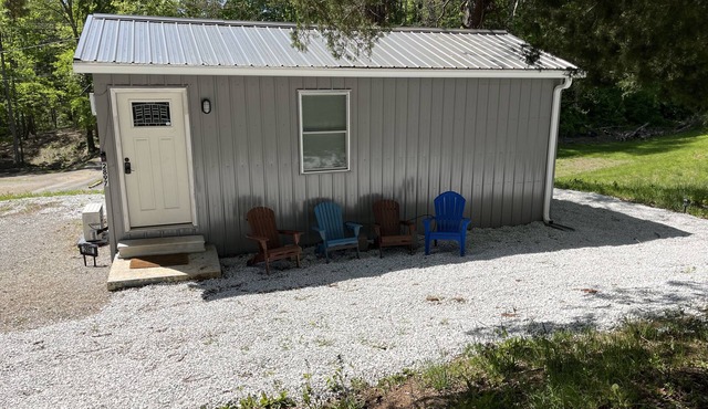 Timy Home near Wolf Creek Marina & multiple boat ramps with a full kitchen