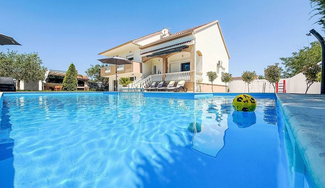 Tina & Tino by Interhome