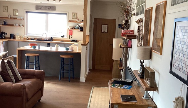 Tingle Lodge - Luxury Retreat in the West Highlands