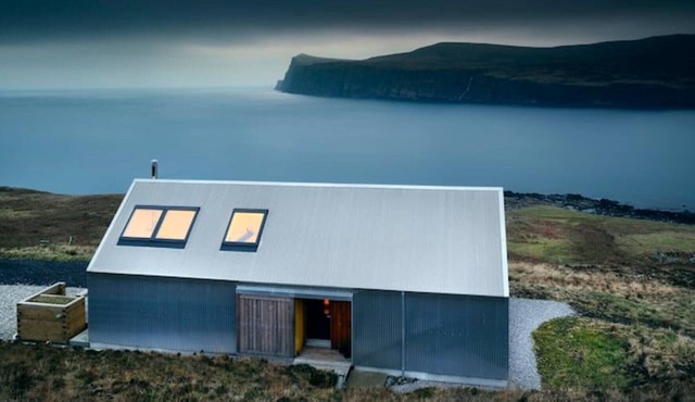 Tinhouse - A Unique Cottage Overlooking the Dramatic Seascape of North West Skye