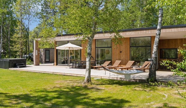 "Tinja" - 900m from the sea by Interhome