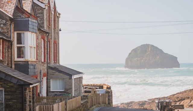 Tintagel Sea view by Interhome