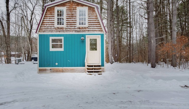 Tiny Acres: A Storybook Tiny Home, 4 Mi. to CDP