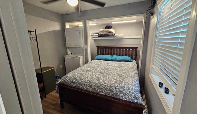 Tiny-Central@Highland Hills