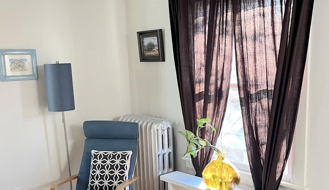 Tiny Cottage in West Village Arts District