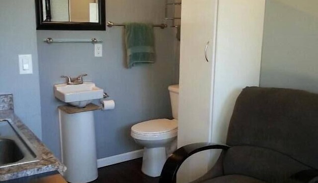 "Tiny Diggs" Is A Very Simple Lifestyle For One!