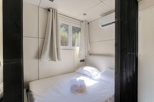 Tiny-house atypique, 4 personnes, Saint-Didier