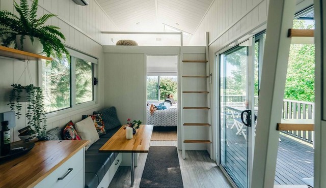 Tiny Home, Big Views - Farm Stay in Kangaroo Valley