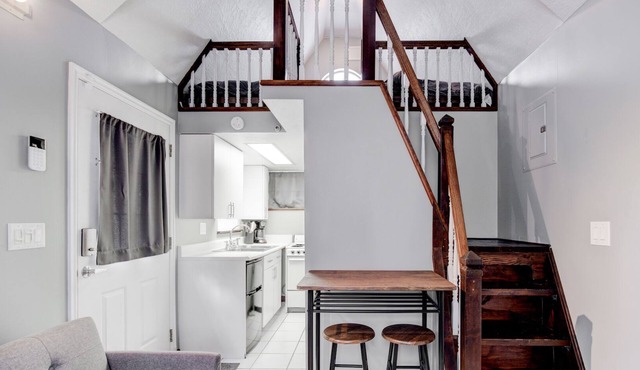 Tiny Home - Close to Weber State, Hill AFB, McKay Dee Hospital