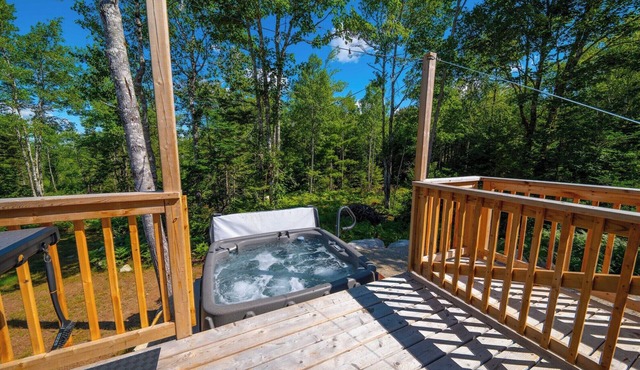 Tiny home in Chester Nova Scotia. Hosted by Dordean Suites