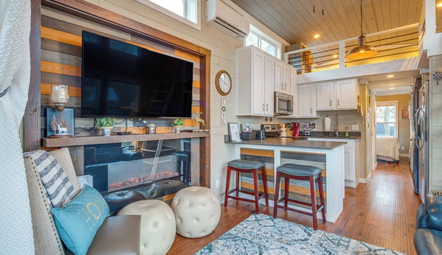 Tiny Home in Flat Rock: Easy Access to I-26!