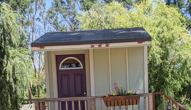 Tiny Home near Rio Vista and Isleton with Community Amenities!