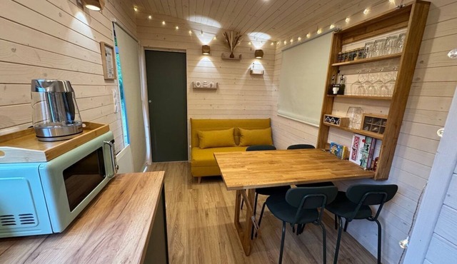 Tiny home-Private Bathroom-Premium-Woodland view