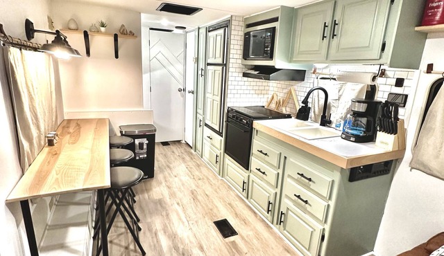 Tiny Home RV near Zion National Park! #24C