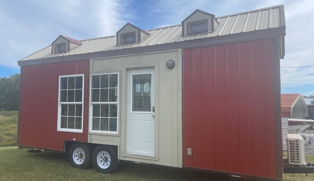 Tiny Home - View of Center Hill Lake