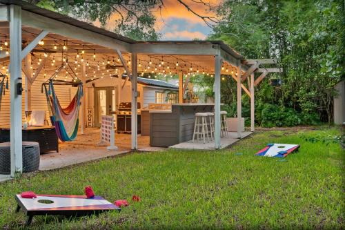 Tiny Home w MIL suite - 3 MI to DT