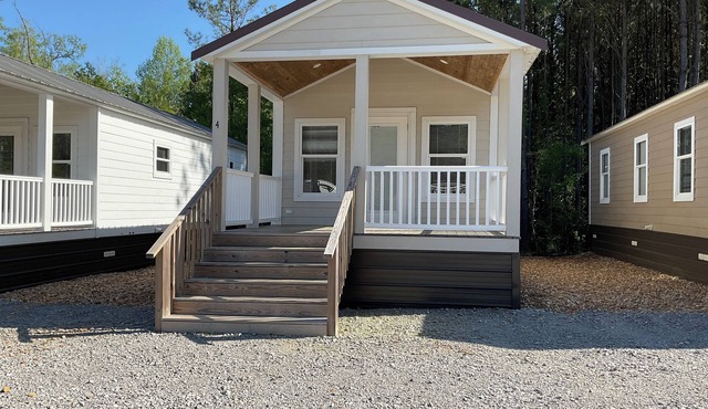 Tiny Homes for Rent, minutes to the Casino, Golf Course & Water Park