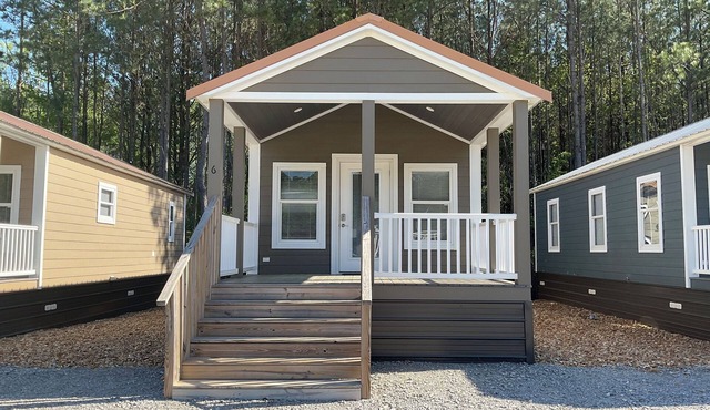 Tiny Homes for Rent, minutes to the Casino, Golf Course & Water Park.n