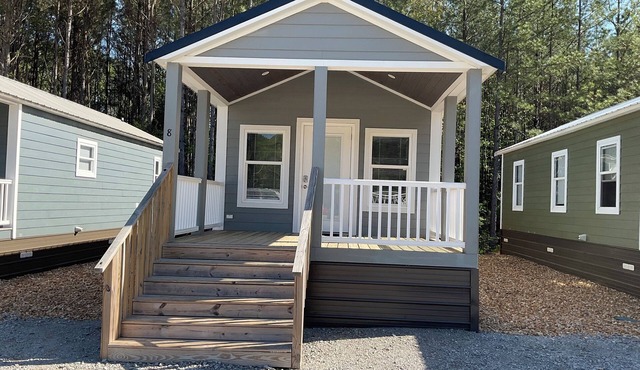 Tiny Homes for Rent, minutes to the Casino, Golf Course & Water Park