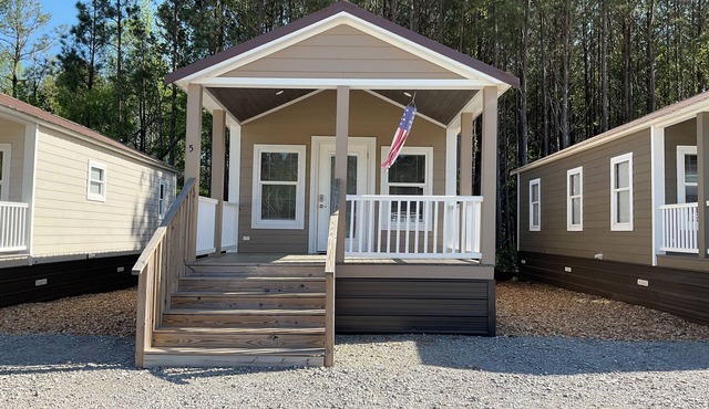 Tiny Homes for Rent, minutes to the Casino, Golf Course & Water Park.