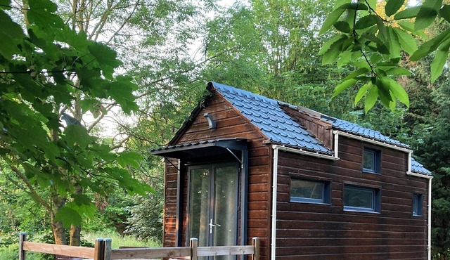 Tiny House au Milieu des Châtaigniers 45 min du Puy du Fou