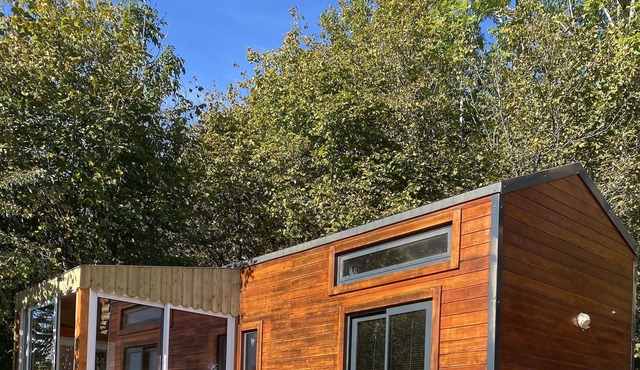 Tiny House Avec Jacuzzi, en Plein Cœur de la Nature