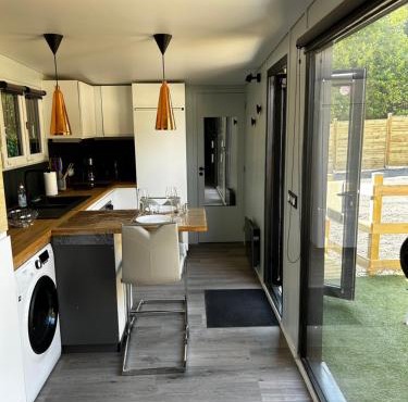 Tiny house avec jardin clos et privatif proche Disneyland et parc des félins