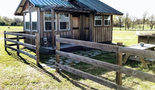 Tiny House Cottage at Mars Hill Farm