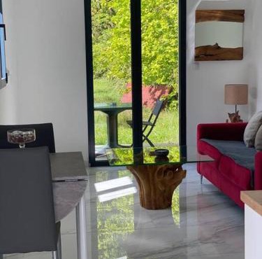 Tiny House DALIA Jardin & forêt 10 min de la gare