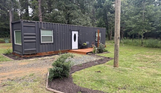 Tiny House Oasis: Nature Escape