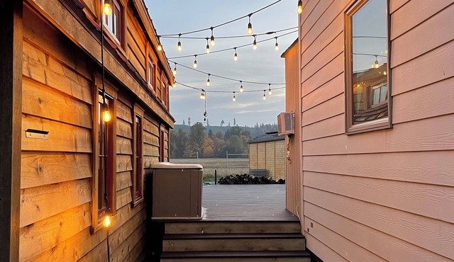 Tiny house on Organic Farm - Quiet & Clean w Fast wifi 3bd/1ba