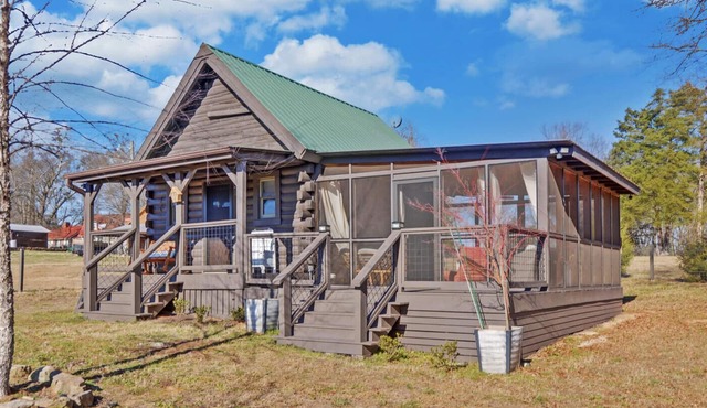 Tiny House Pocket Farm