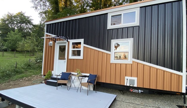 Tiny House Tranquil Forest Retreat