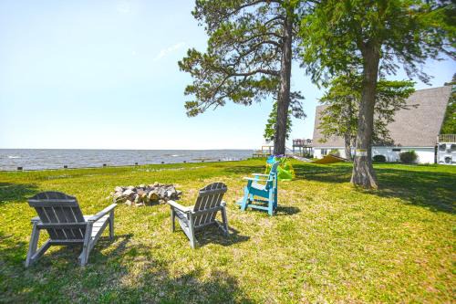 Tiny House w/Big Views: Cabin in Shiloh!