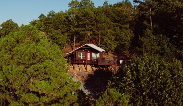 Tiny House With a Million Dollar View (Oka Chukka)