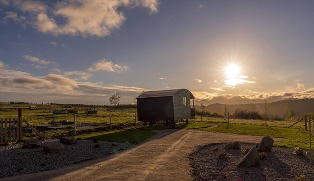 +++Tiny House with beautiful Mountain Views+++