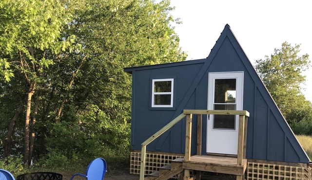 Tiny Off Grid A-Frame Cottage - Glamping St. Louis
