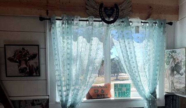 Tiny Quaint Rental Perfect for a Small Family Escape in Texas
