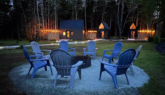 “Tiny Two” (Private hot tub).