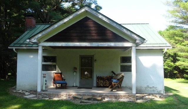 Tionesta LO a Rustic 1 Bedroom Cabin!