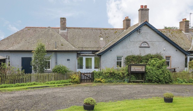 TIORE, family friendly, character holiday cottage in Kelso